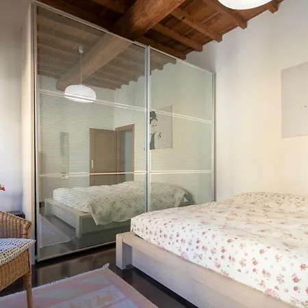 Oltrarno Flat * Florence